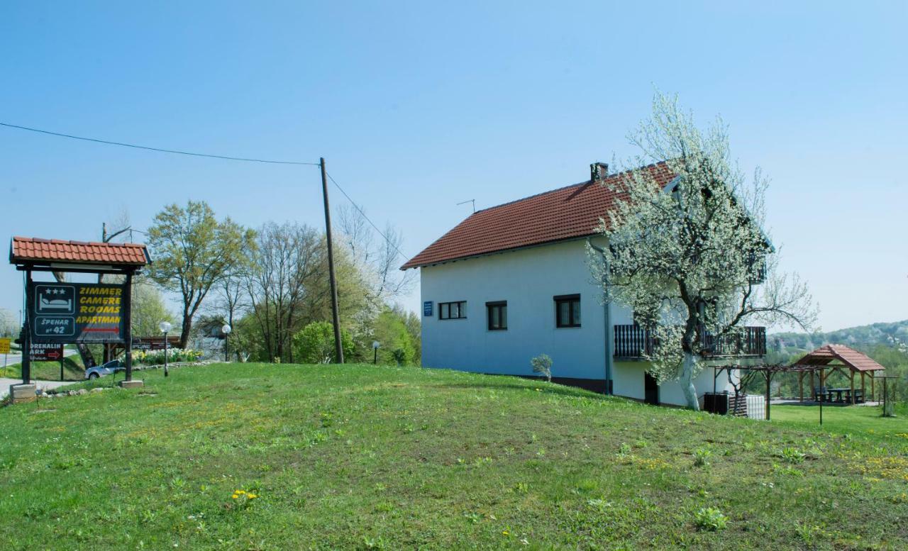 House Spehar Hotel Selište Drežničko Exterior foto